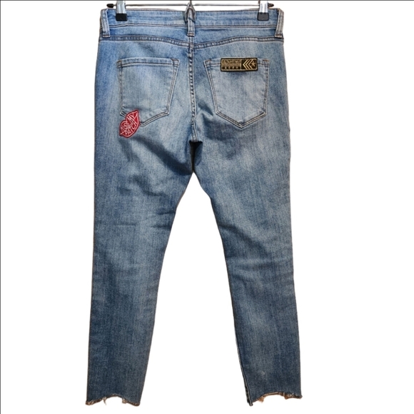 STS BLUE TOMBOY SKINNY SLOUCH PATCH JEAN SIZE 24 LIKE NEW! - Picture 5 of 13